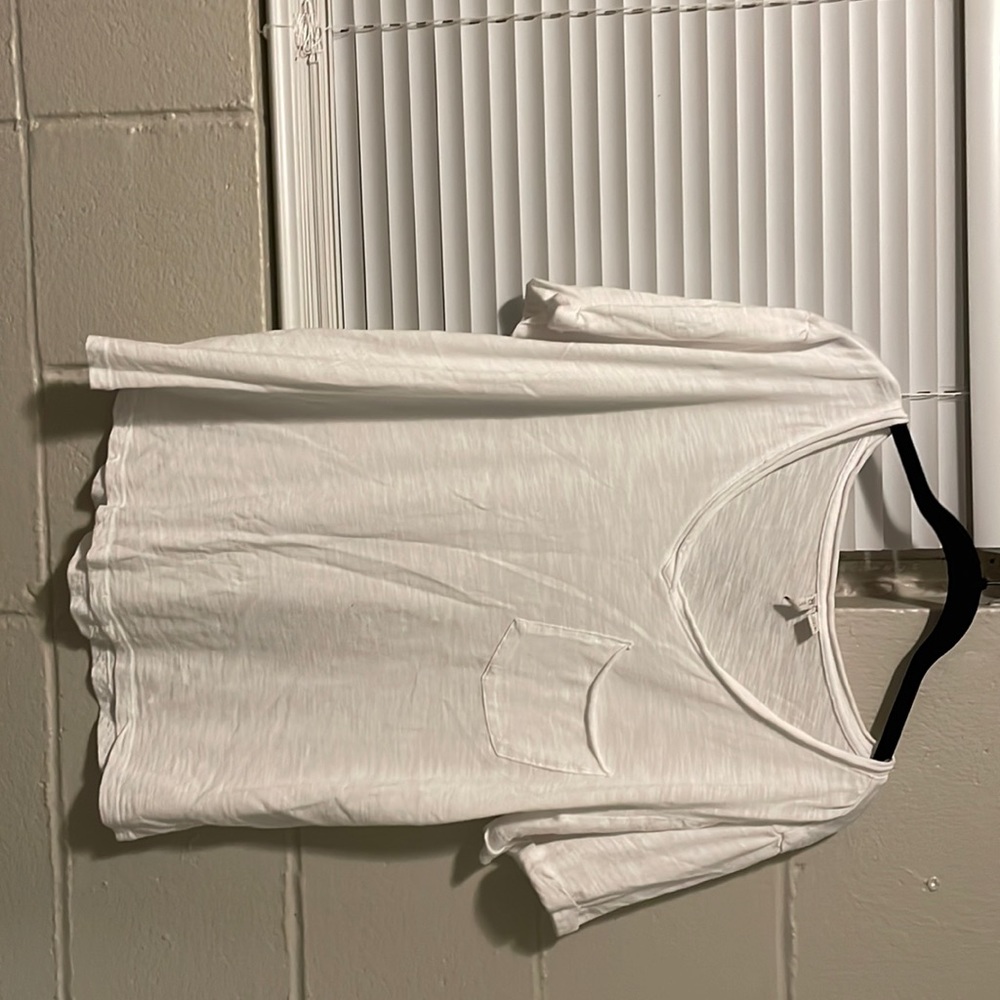 white/tangerine v-neck Cato tees with pocket and folded sleeve detail